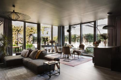 Penthouse - ArchDaily - Scandinavian Penthouse Wrap Spaces Expanded Architect