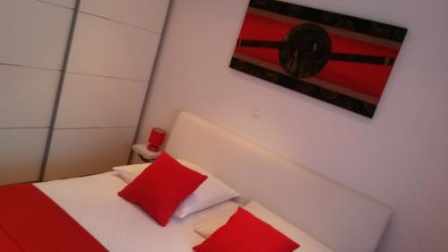 Katil atau katil-katil dalam bilik di Apartments Marjan