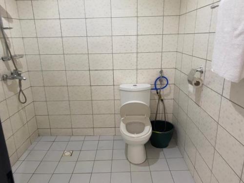 A bathroom at Sunrise Center Bonapriso - 102