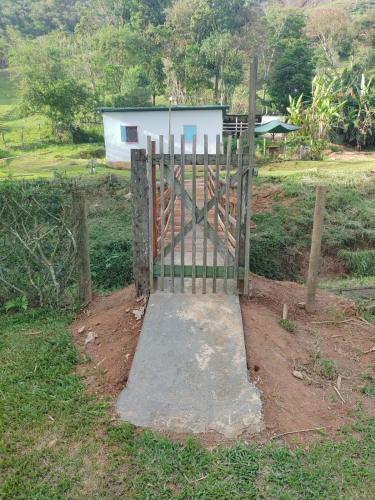 Taman di luar Sítio das Jaqueiras