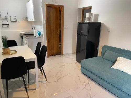 Apartments with parking space Vodice - 21873