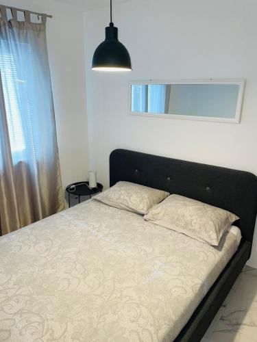 Apartments with parking space Vodice - 21873