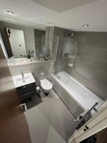 Perfect City Centre Apartment photo 39