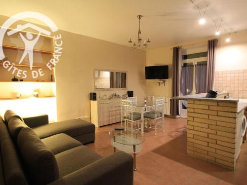 Gîte Lorcy, 2 pièces, 2 personnes - FR-1-590-406