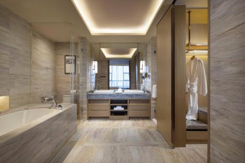 Koupelna v ubytování Four Points by Sheraton Hefei, Baohe