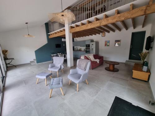 Et opholdsområde på Maison à St Mitre