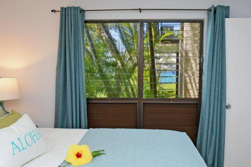 Katil atau katil-katil dalam bilik di Napili Point B44 · NP B44 Remodeled OceanFront Winter Getaway