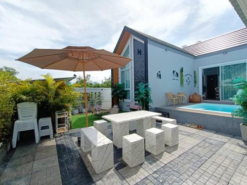 Khiangkhoo Pool Villa ChiangKhan - เคียงคู่พูลวิลล่าเชียงคาน 내부 또는 인근 수영장