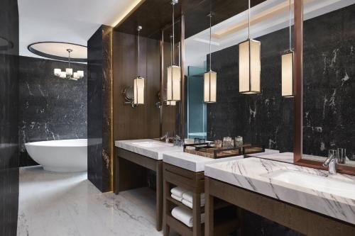 Koupelna v ubytování Zhuzhou Marriott Hotel