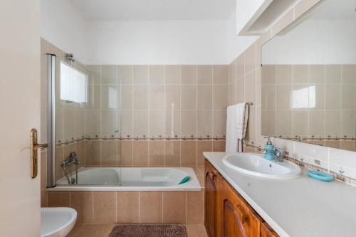 Koupelna v ubytování Casa Marianna Vale de Milho