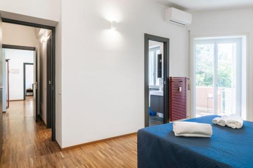Cozy flat 2 bedrooms 2 bathrooms with balcony