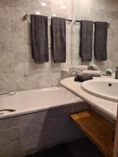Koupelna v ubytování Appartement Bristol Villars-sur-Ollon