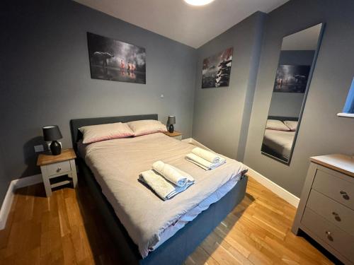 Fantastic and modern city centre flat with FREE parking! photo 7
