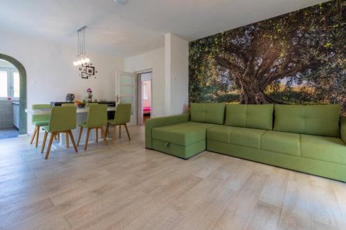 Fotografie z fotogalerie ubytování Holiday home in Jadranovo 39402 v destinaci Jadranovo
