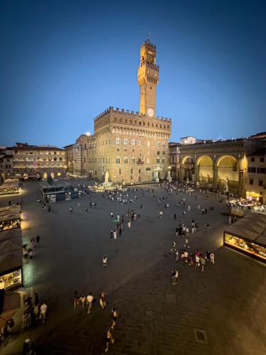 Apartments Florence - Palazzo Signoria luxury Apartments 6