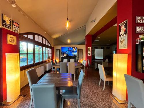 TV a/nebo společenská místnost v ubytování Hotel Erbaluce