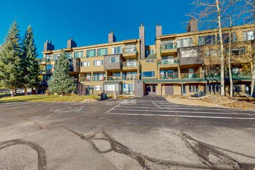 Rocky Mountain Living – Photos 3