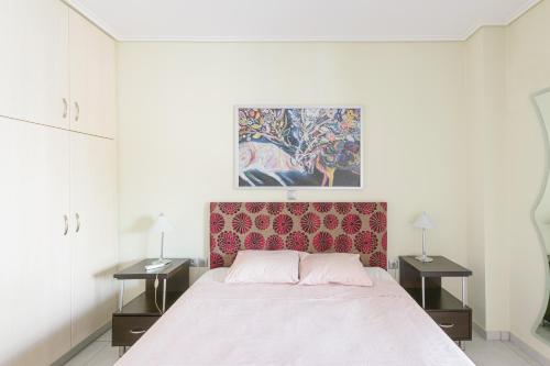 Kesariani's Family Luxury 2 bedrooms near center 50m busstop,300m busstop Acropolis