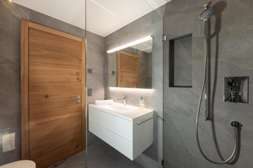New! Cozy, central apartment with a stunning view