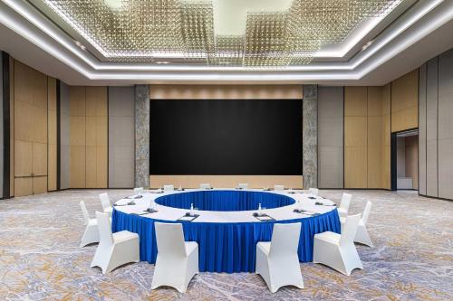 Konferenční prostory v ubytování Four Points by Sheraton Wuchuan, Loong Bay