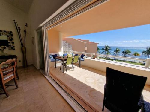 Romantic Beachfront Villa – Photos 5