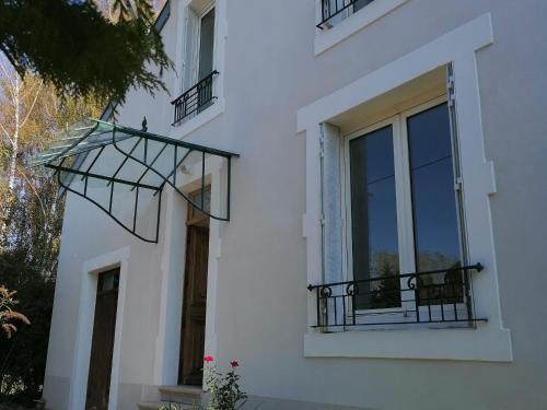 Maison Contemporaine avec Grand Jardin, Proche Moselle et Nancy, Idéale pour Pêche et Loisirs - FR-1-584-46