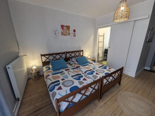 Gîte Châteauvillain, 3 pièces, 4 personnes - FR-1-611-94