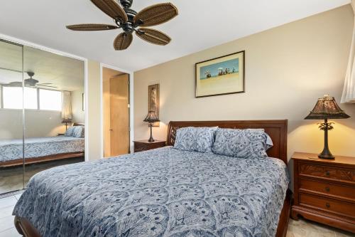 Ένα ή περισσότερα κρεβάτια σε δωμάτιο στο Maui Parkshore 312 - MCH