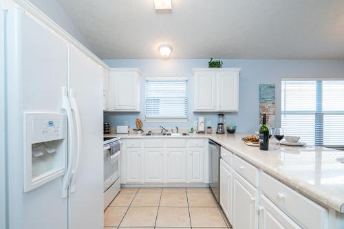 PALM COVE VACATION HOME- One level, Community pool, Pet Friendly photo 36