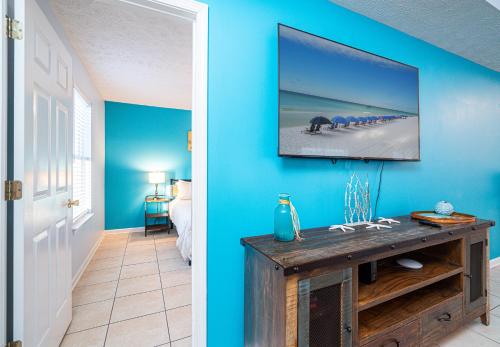 PALM COVE VACATION HOME- One level, Community pool, Pet Friendly photo 18
