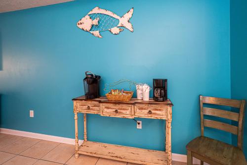 PALM COVE VACATION HOME- One level, Community pool, Pet Friendly photo 38