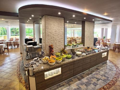 Mad på hotellet eller i nærheden