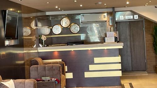 Η κουζίνα ή μικρή κουζίνα στο Anfal Taiba Serviced Apartments 2
