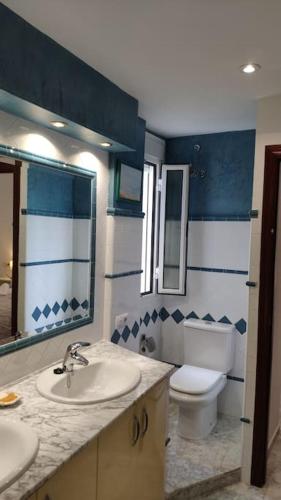 +++Habitación y baño privado entrada independiente