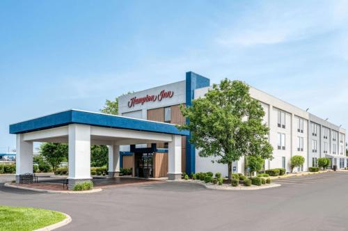 a rendering of the front of a building at Hampton Inn by Hilton Washington Court House in Jeffersonville