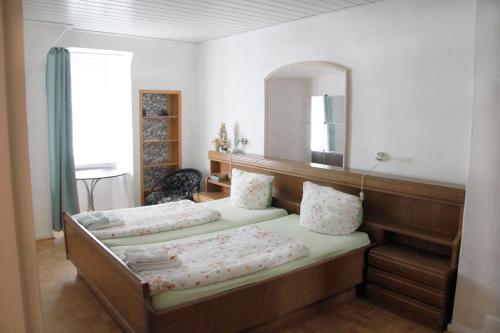 Katil atau katil-katil dalam bilik di Mosel View Old Town Apartments