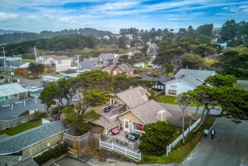 an aerial view of a house at The Captains Place in Lincoln City