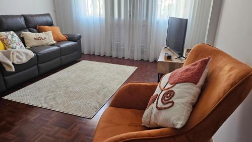 Garden and Seaview Apartment - Free Parking