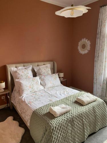 Ein Bett oder Betten in einem Zimmer der Unterkunft Villa Maskali