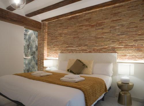 Central Market - Ciutat Vella, exclusively for families - Mid-term