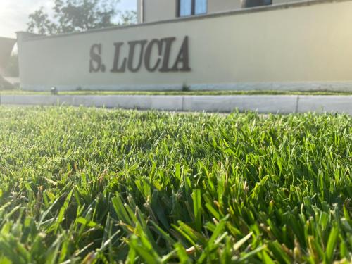 Κήπος έξω από το Affittacamere" SANTA LUCIA"