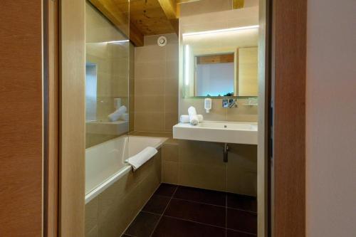 Koupelna v ubytování Hotel Seelos