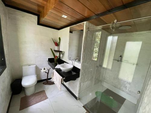 Gallery image of CantalaRana Lodge in Mindo