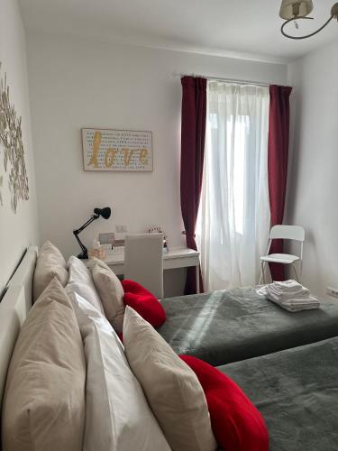 Gemelli-San Pietro-Trastevere-casa con posto auto photo 137