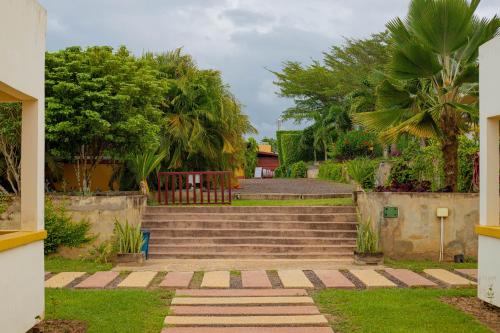Gallery image of Golden Hill Parker Hotel in Elmina