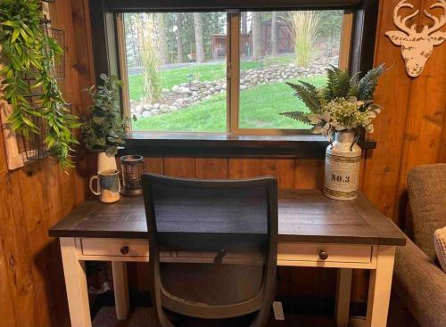 Φωτογραφία από το άλμπουμ του Little Cabin in the Woods. σε Post Falls