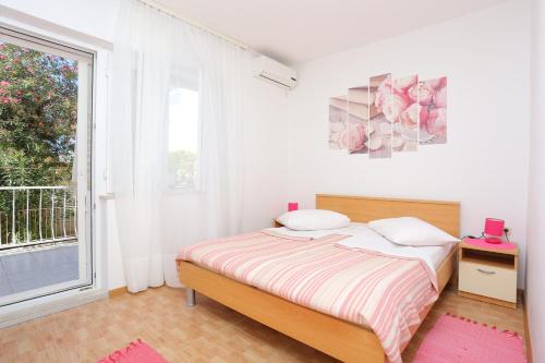Apartments by the sea Baska Voda, Makarska - 21774