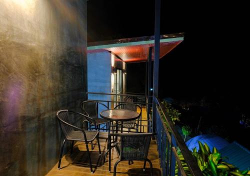 Balkón nebo terasa v ubytování Ban Rabiengfah Resort