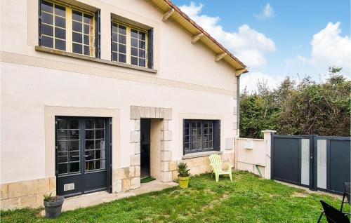 Beautiful Home In Royan With Wi-fi