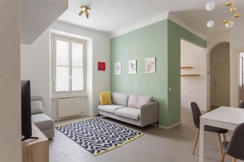 Central and Glamour home!